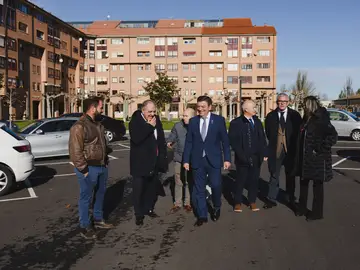 González Gago durante su visita a la localidad de Villamuriel de Cerrato González Gago durante su visita a la localidad de Villamuriel de Cerrato