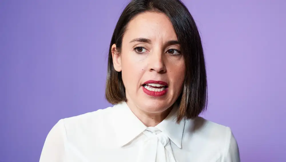 AMP.-Irene Montero acusa a Feijóo de "poner en serio peligro a las mujeres" al pretender derogar la ley de solo sí es sí