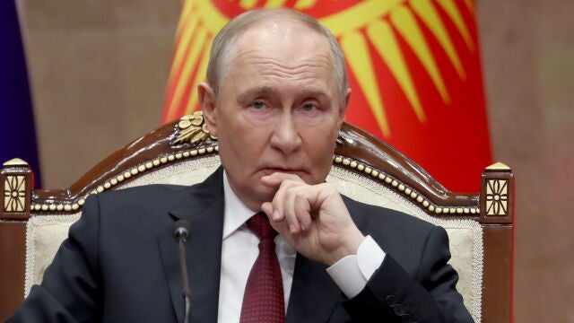 Russian President Vladimir Putin visits Kyrgyzstan