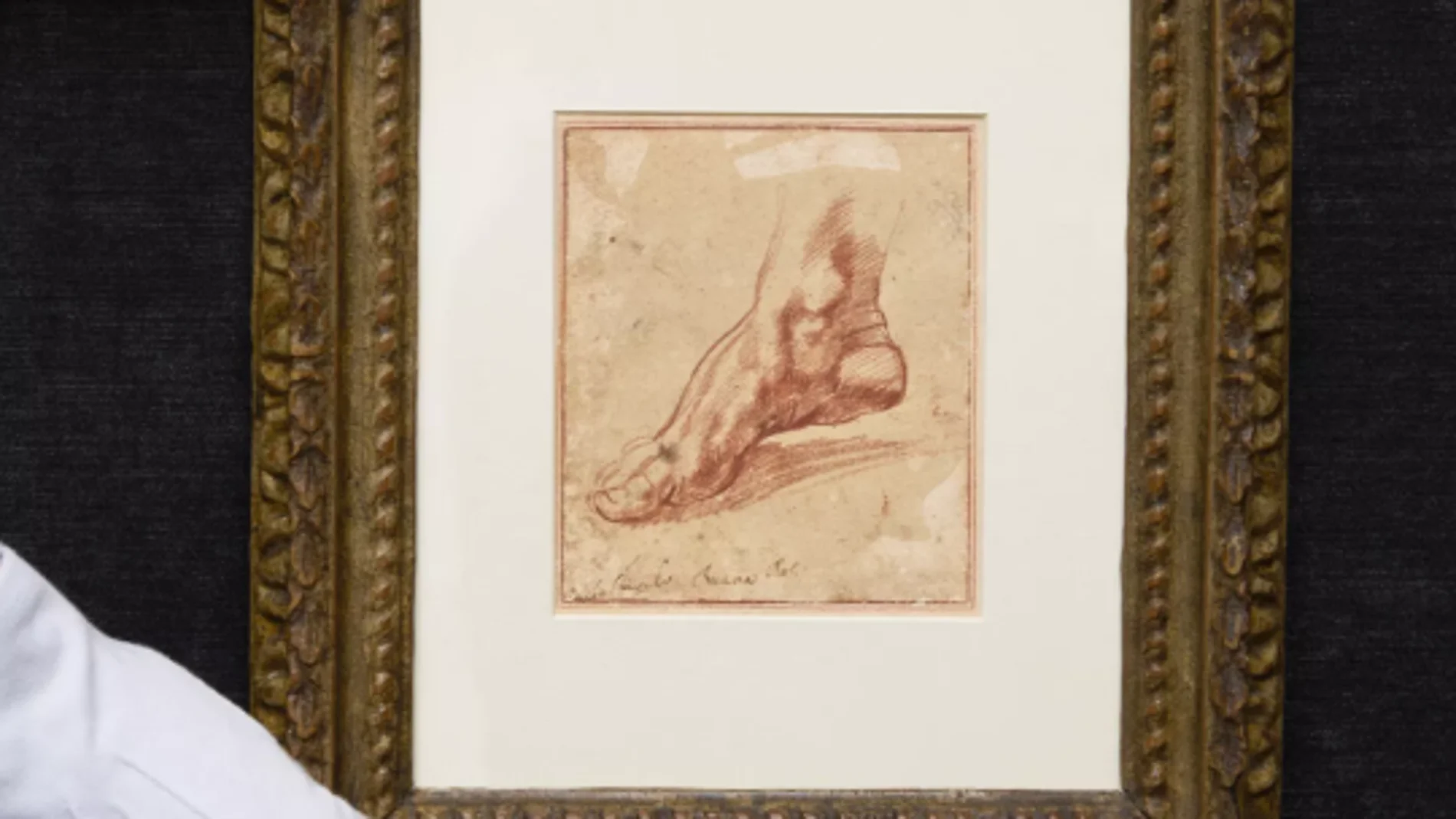 Estudio de un pie derecho realizado por Miguel Ángel