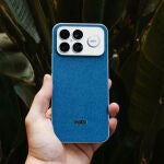 La parte trasera del POCO F8 Ultra en su acabado de color azul