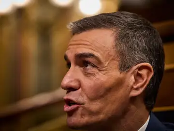 El presidente del Gobierno, Pedro Sánchez Sesión de control al Gobierno en el Congreso de los Diputados. Comparece en el pleno el Presidente del Gobierno, Pedro Sánchez. © Alberto R. Roldán / Diario La Razón.26 11 2025