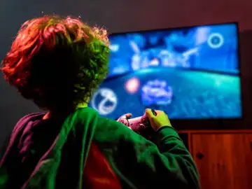 Niños y pantallas: cómo afecta el exceso de dispositivos al sueño y la conducta Niños y pantallas: cómo afecta el exceso de dispositivos al sueño y la conducta