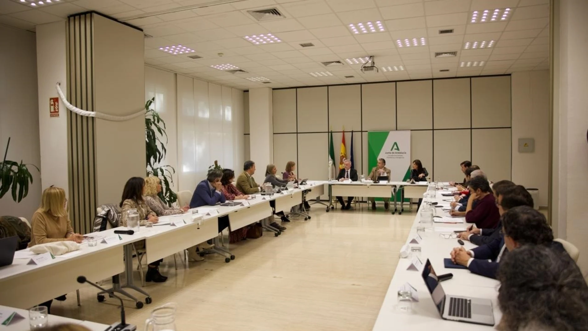 Las 2.317 mujeres afectadas por el fallo de los cribados de cáncer tendrán sus pruebas este viernes