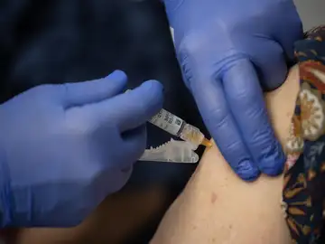 La Comunidad descarta restricciones por la gripe como en Aragón: "No estamos en esos parámetros" La Comunidad descarta restricciones por la gripe como en Aragón: "No estamos en esos parámetros"