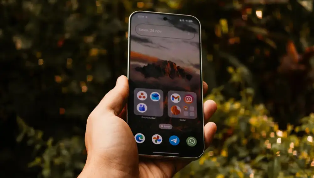 Así luce la pantalla de 6,9 pulgadas del POCO F8 Ultra