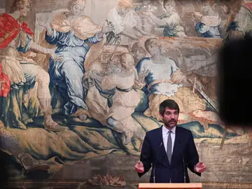 El ministro de Cultura, Ernest Urtasun visita León LEÓN, 26/11/2025.- El ministro de Cultura, Ernest Urtasun, durante la rueda de prensa ofrecida ese miércoles en León donde ha anunciado que el Teatro Emperador de León, cerrado en 2006, reabrirá dos décadas después tras una rehabilitación que financiará el Gobierno central con cargo al 2 por ciento cultural. EFE/ J.Casares