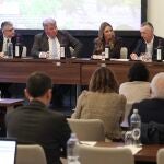 El Consejo Regular de la DO Ribera del Duero y la consultora PwC presentan el primer informe sobre la contribuci&oacute;n socioecon&oacute;mica y fiscal de la D.O. en Espa&ntilde;a. Interviene el socio responsable del &Aacute;rea de Economics de PwC, Jordi Esteve Bargues, en un acto al que asisten el presidente del Consorcio Ruta del Vino Ribera del Duero, Miguel &Aacute;ngel Gayubo; el director general de las Bodegas Pradorey, Fernando Rodr&iacute;guez de Rivera; y el presidente del Consejo Regulador, Enrique Pascual.