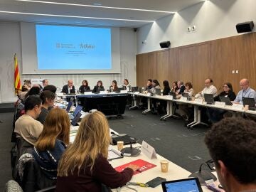 Generalitat y sindicatos pactan 542 plazas adicionales de empleados públicos para 2025