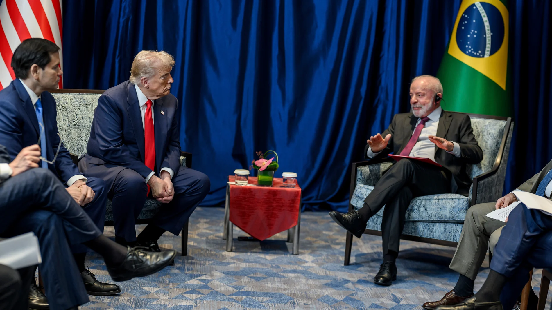 October 26, 2025, Kuala Lumpur, Malaysia: U.S. President Donald Trump, left, listens to Brazilian President Luiz Inacio Lula da Silva, right, during a bilateral meeting on the sidelines of the ASEAN Summit at the Kuala Lumpur Convention Center, October 26, 2025, in Kuala Lumpur, Malaysia. Europa Press/Contacto/Daniel Torok/White House 26/10/2025 ONLY FOR USE IN SPAIN