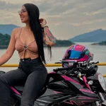 Fallece en un accidente de tráfico una tiktoker motera que había confesado que conducía sin gafas