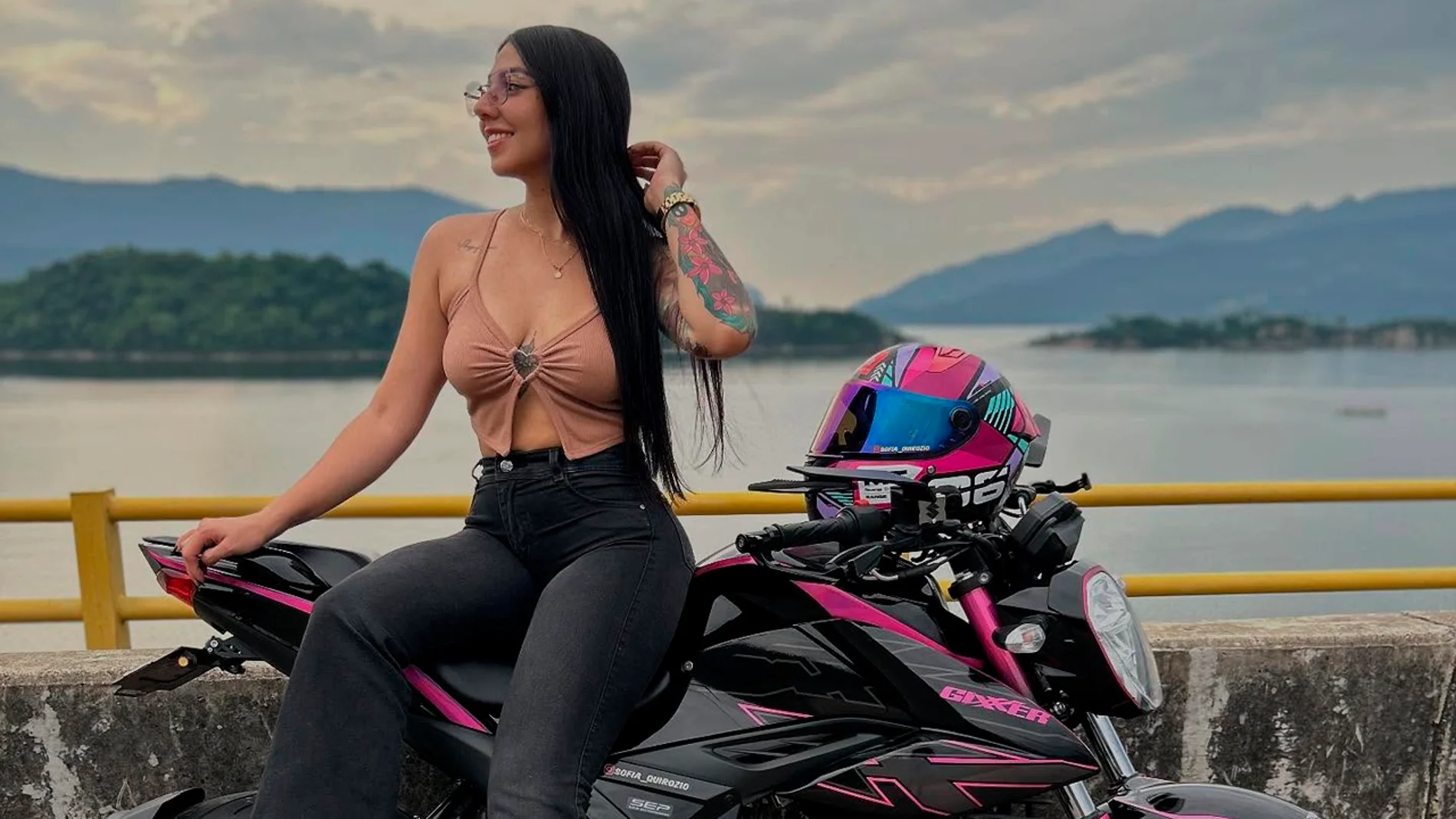 Fallece en un accidente de tráfico una tiktoker motera que había confesado que conducía sin gafas