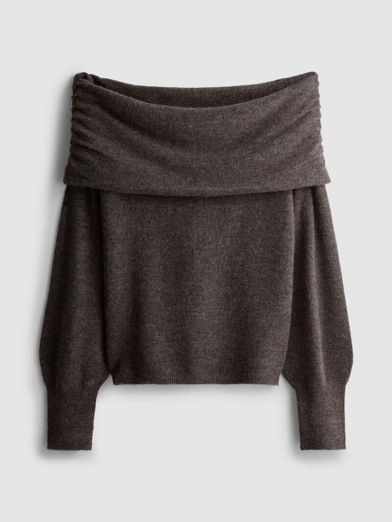 Jersey con escote bardot vuelto.