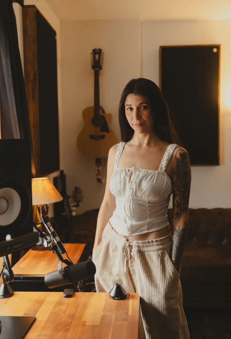 Basarte interpretó en 2017 las canciones de Bella en la version española de la Bella y la Bestia. «Fue increible. De pequeña jugaba con mi hermana, ella era Aurora y yo Bella».