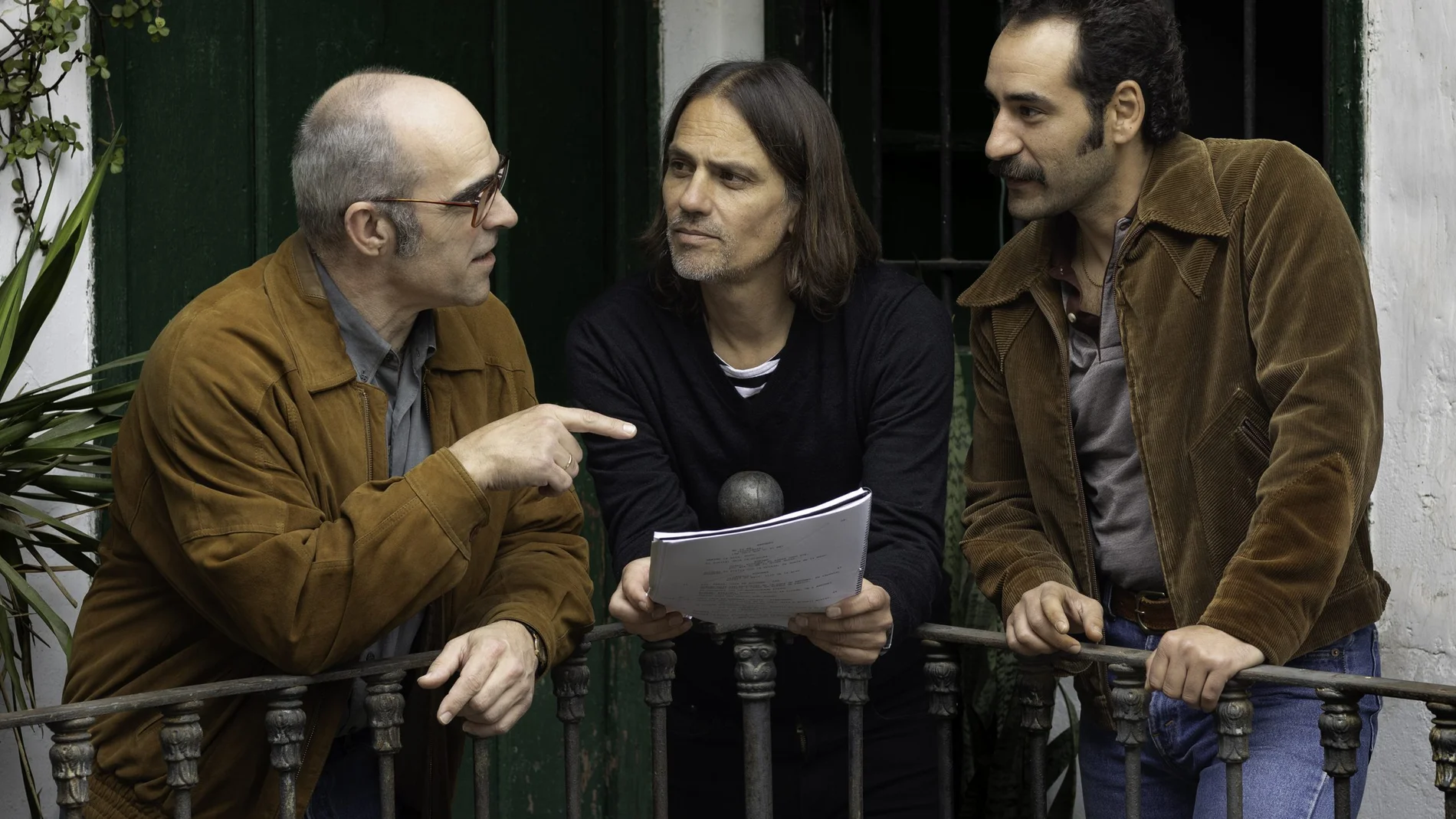 Luis Tosar, Rafael Cobos y Jesús Carroza durante el rodaje de "Golpes"
