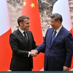 Macron con Xi Jinping en Pekín