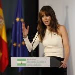 La periodista Isabel Jim&eacute;nez elogia la bandera de Andaluc&iacute;a