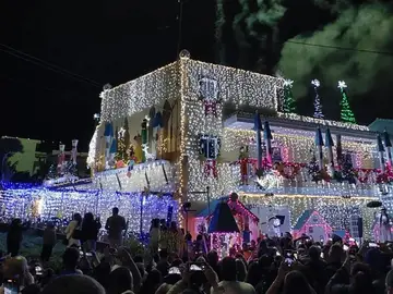Olvídate de París y Nueva York: la casa más navideña del mundo está en un pueblo español Olvídate de París y Nueva York: la casa más navideña del mundo está en un pueblo español