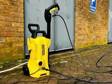 Esta Kärcher low cost demuestra que no hace falta una máquina enorme para quitar meses de polvo Kärcher K 2