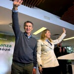 El presidente del PP, Alberto Núñez Feijóo, apoya a la candidata a revalidar la Presidencia de la Junta de Extremadura, María Guardiola en un acto en Don Benito