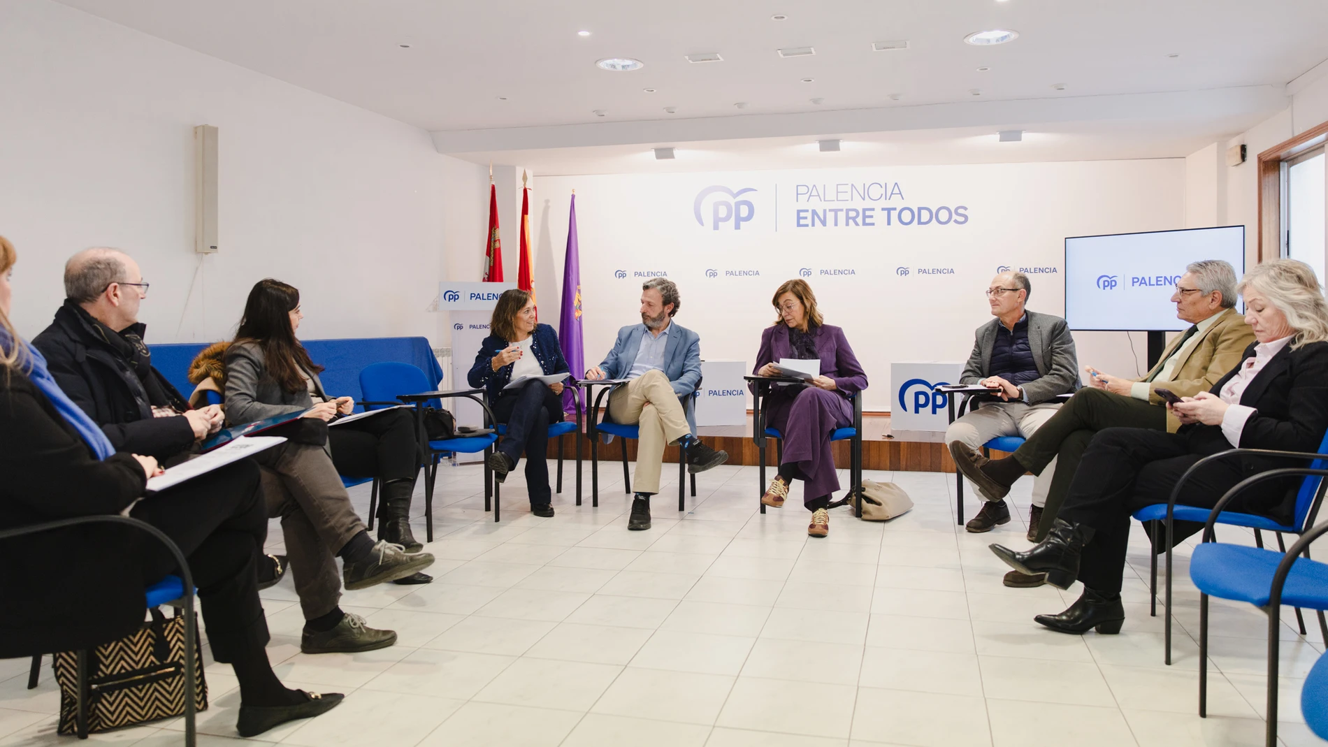 Los representantes del PP de Palencia se reúnen con empresarios y autónomos