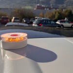 Las balizas V-16, una medida de seguridad que supondr&aacute; un coste para los transportistas