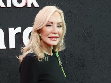 Carmen Lomana deslumbra en los Premios TikTok 2025.