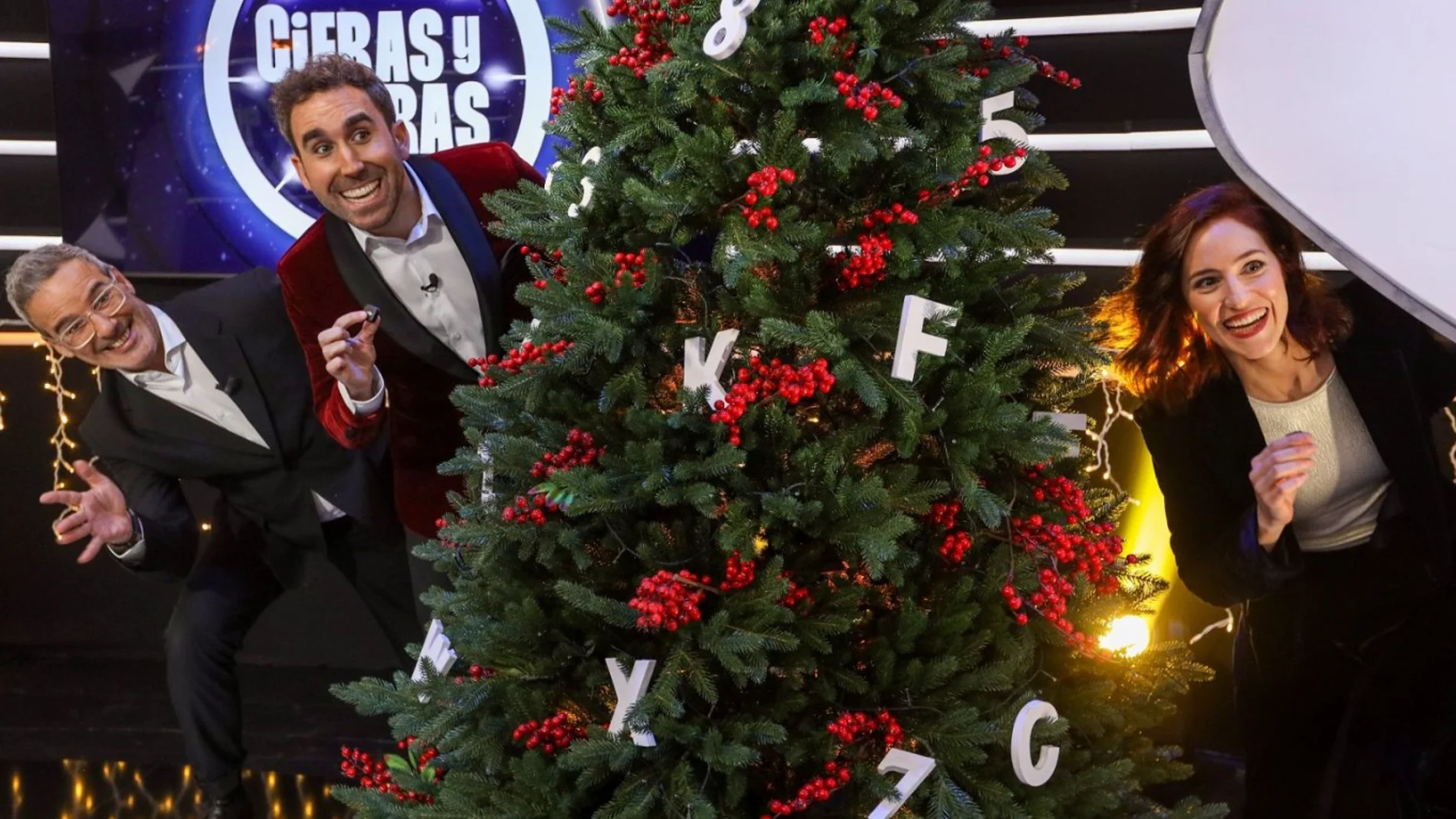 David Calle, Aitor Albizua y Elena Herraiz en 'Cifras y Letras'