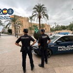 La Policía Nacional detiene a cuatro personas en Elche (Alicante) por una estafa masiva de bonos de estética que asciende a 46.000 euros