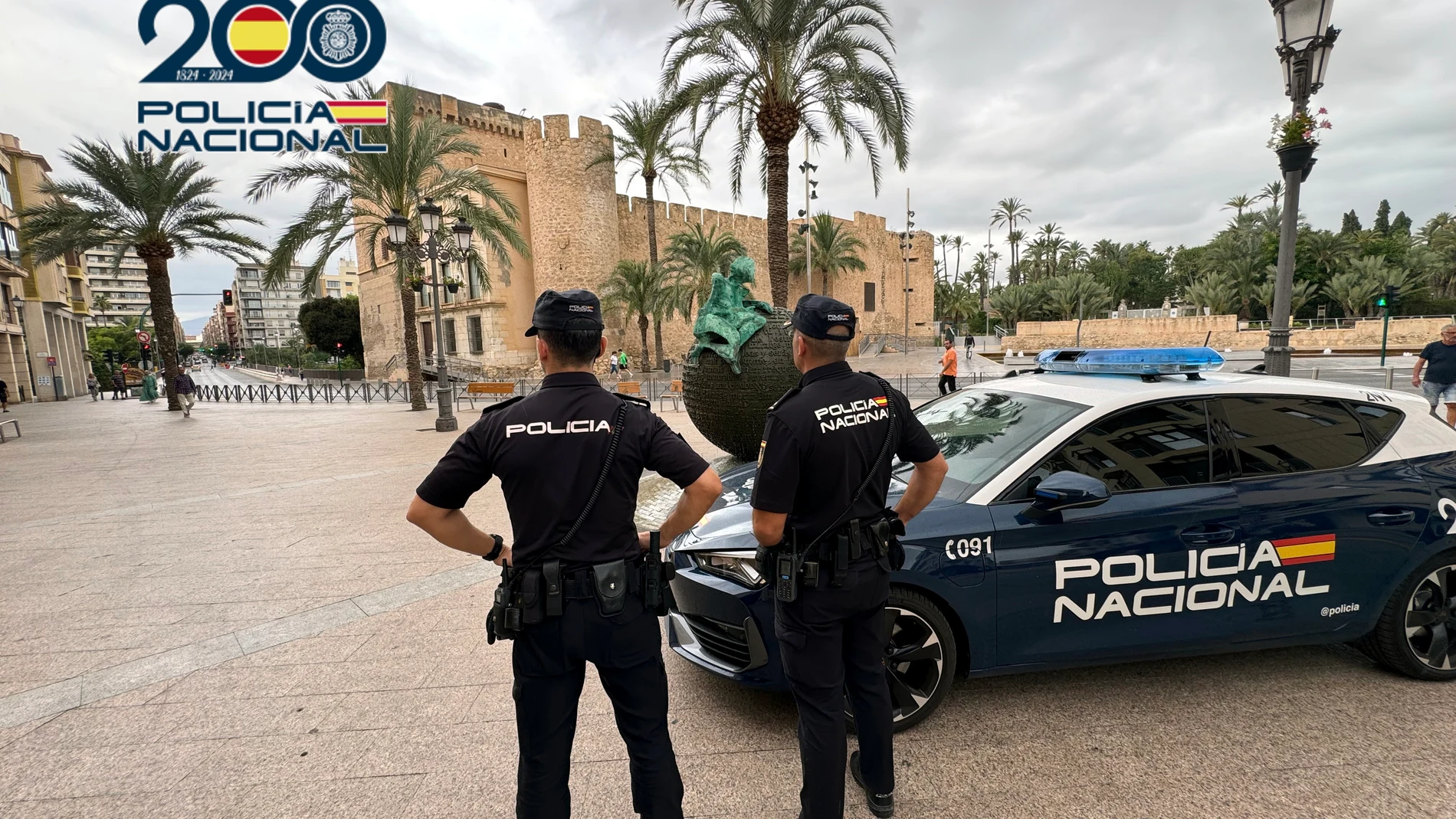 La Policía Nacional detiene a cuatro personas en Elche (Alicante) por una estafa masiva de bonos de estética que asciende a 46.000 euros