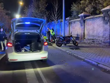 Sucesos.- Muere un motorista tras chocar contra un árbol en Madrid Sucesos.- Muere un motorista tras chocar contra un árbol en Madrid
