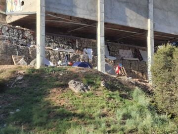 Junts exige desalojar el asentamiento de la calle Pirineus de Barcelona: "Los vecinos tienen miedo"