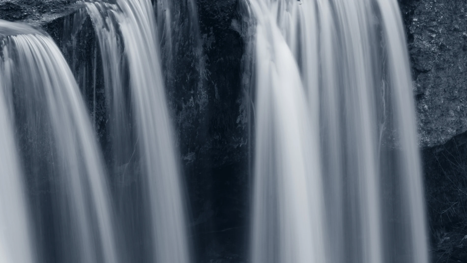 Además de monumentos, España cuenta con paisajes impresionantes que recuerdan a otros lugares del mundo, como algunas de las cascadas más bonitas