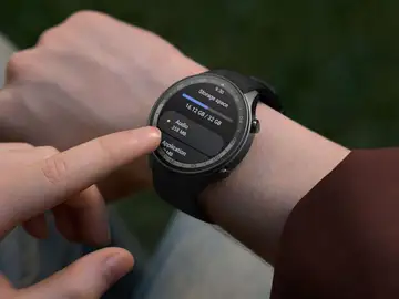 Su pantalla AMOLED ofrece una excelente visibilidad incluso a pleno sol OnePlus Watch 2R