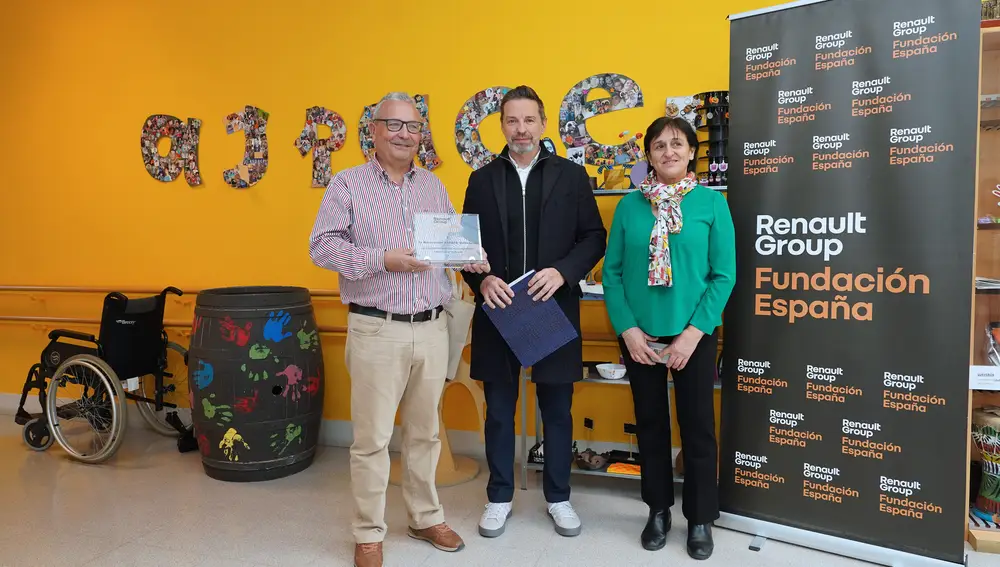 Ignacio Rodriguez Solano, director de la Fundación Renault Group España, visita Aspace Valladolid