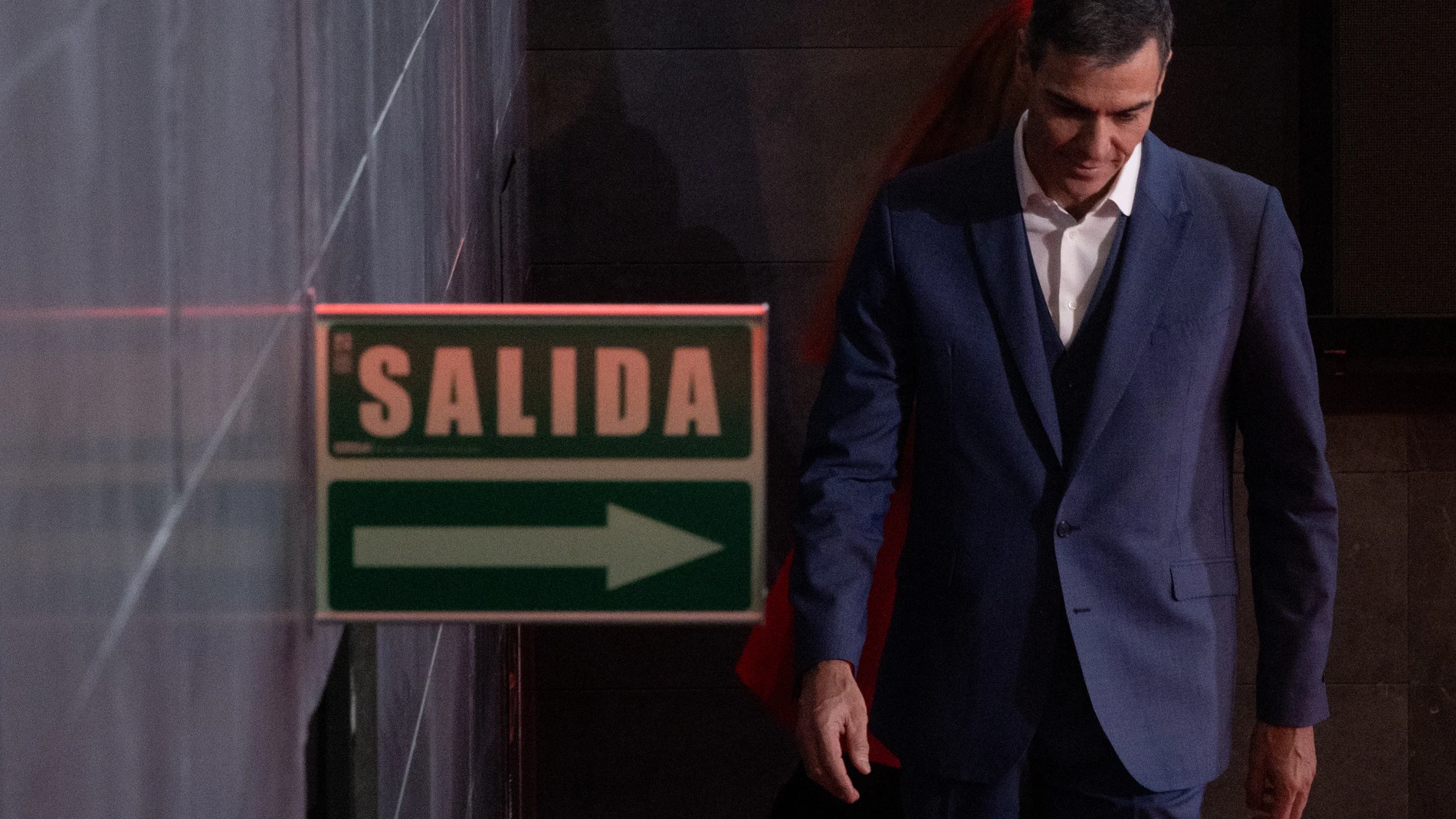 El presidente del Gobierno, Pedro Sánchez, durante la presentación del proyecto Modelo del Deporte español, en la Sede del Comité Olímpico Español (COE), a 5 de diciembre de 2025, en Madrid (España). El documento, elaborado por la colaboración del Gobierno y el Comité Olímpico Español, pretende fijar las bases de la política deportiva del Gobierno y hace numerosas propuestas de actuación sobre atletas, clubes, federaciones, técnicos, árbitros y agentes del deporte, además de analizar el papel...
