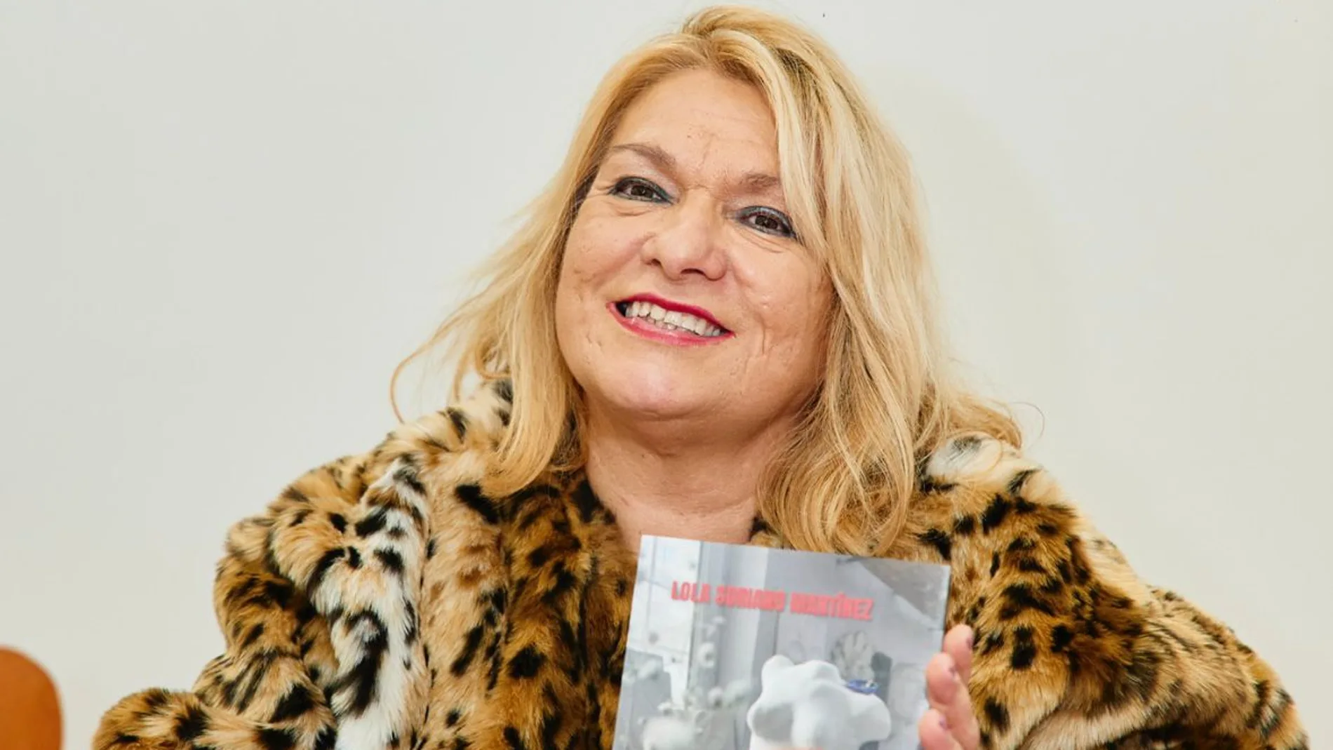 La escritor Lola Soriano, con su nueva novela "Hola Pinoxo"