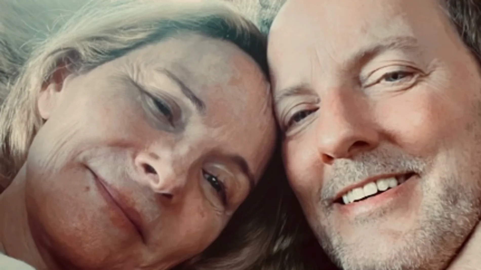 Kim Cattrall y su pareja