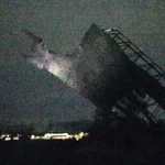 Juventudes abertzales derriban el único toro de Osborne del País Vasco "por españolista"