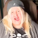 Las polémicas palabras de la youtuber Soyunapringada: “Pegar a un hombre está bien, nunca está mal”