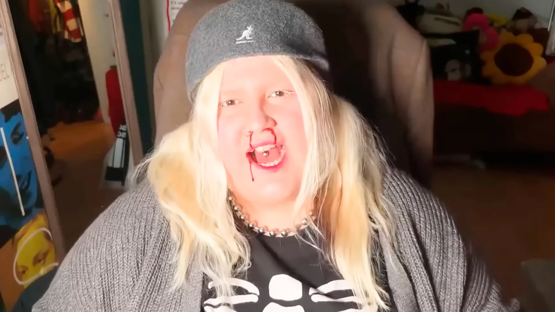 Las polémicas palabras de la youtuber Soyunapringada: “Pegar a un hombre está bien, nunca está mal”