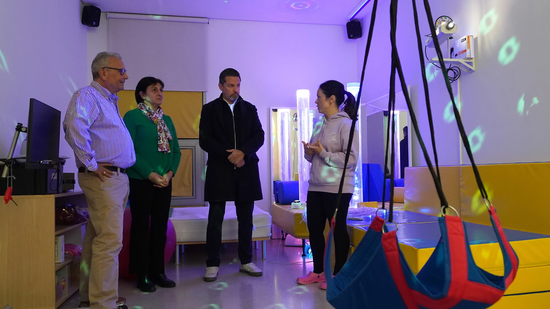 Ignacio Rodriguez Solano, director de la Fundación Renault Group España, visita Aspace Valladolid