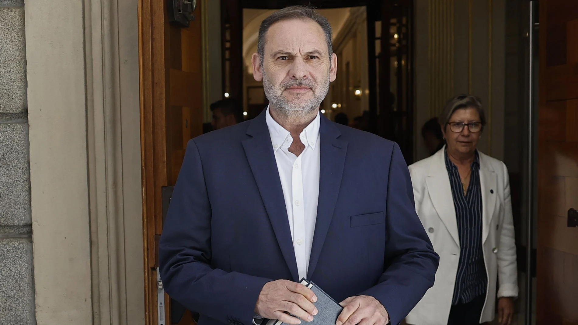 El exministro José Luis Ábalos asiste al Pleno del Congreso celebrado este martes.
