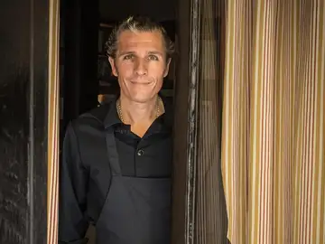 Enrique Valentí es el cocinero y dueño de la casa Enrique Valentí es el cocinero y dueño de la casa