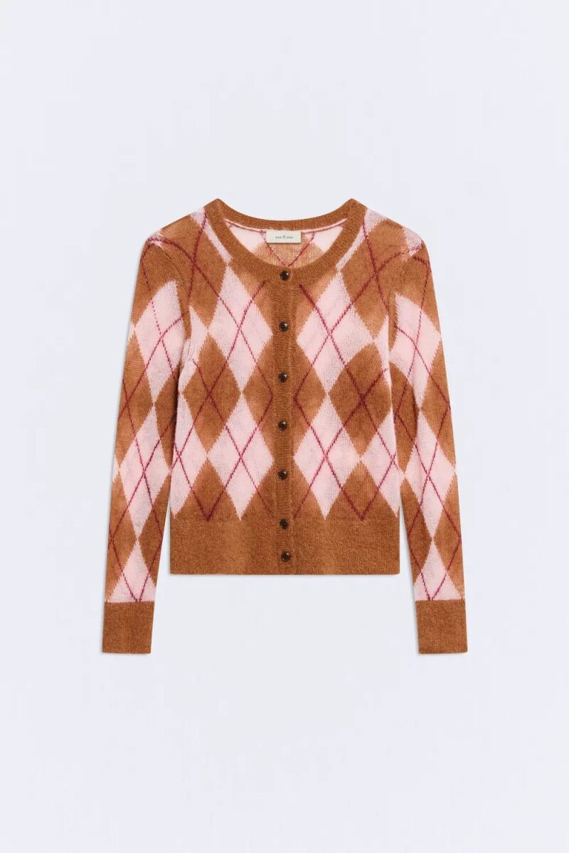 Cárdigan de rombos coloridos.