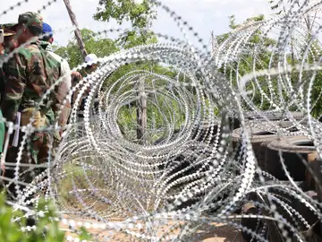 Tailandia acusa a Camboya de la muerte de un soldado y despliega cazas en la frontera Tailandia acusa a Camboya de la muerte de un soldado y despliega cazas en la frontera