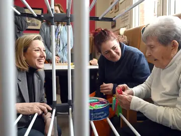 La vicepresidenta Isabel Blanco durante una reciente visita a una residencia de mayores La vicepresidenta Isabel Blanco durante una reciente visita a una residencia de mayores