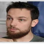 Clément Besneville, de 29 años, de nacionalidad francesa y española