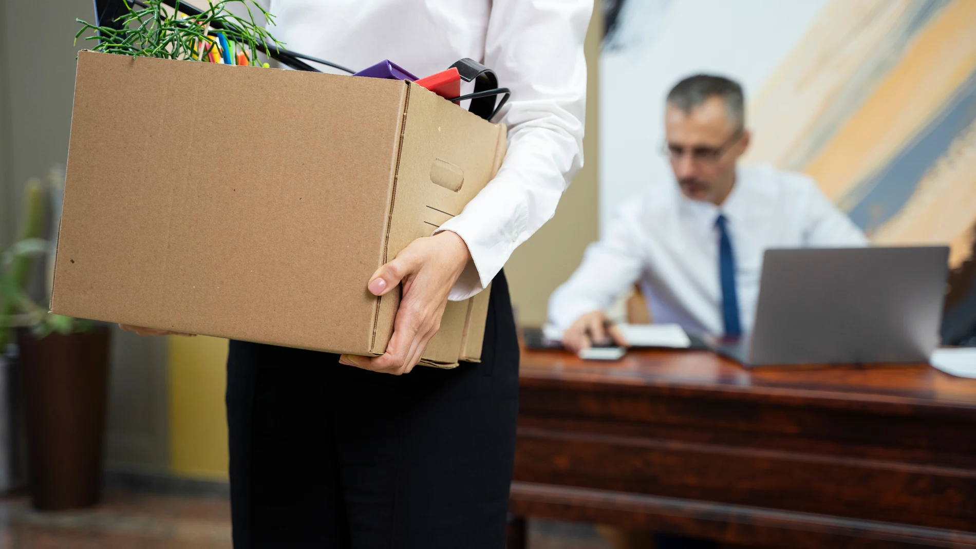 ¿Pueden despedirme si llevo más de 18 meses de baja? La Seguridad Social lo aclara