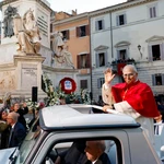Pope Leo XIV celebrates Immaculate Conception prayer at Spanish Square in Rome